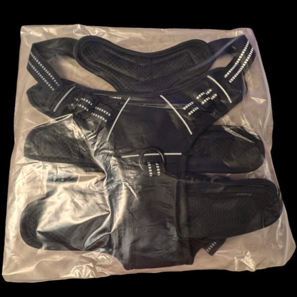 No Pull Dog Harness, New - Picture 4 of 11